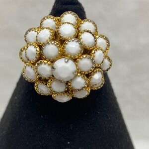 Vintage Judy Lee Milk Glass Tiered Cluster Adjustable‎ Costume Ring White
